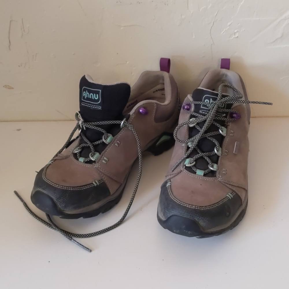 Ahnu hiking boot